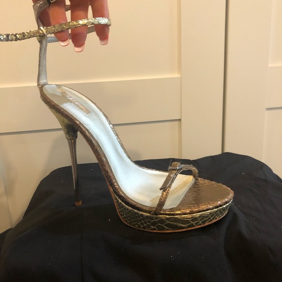 Gold and bronze strappy heels - Picture 2 of 6